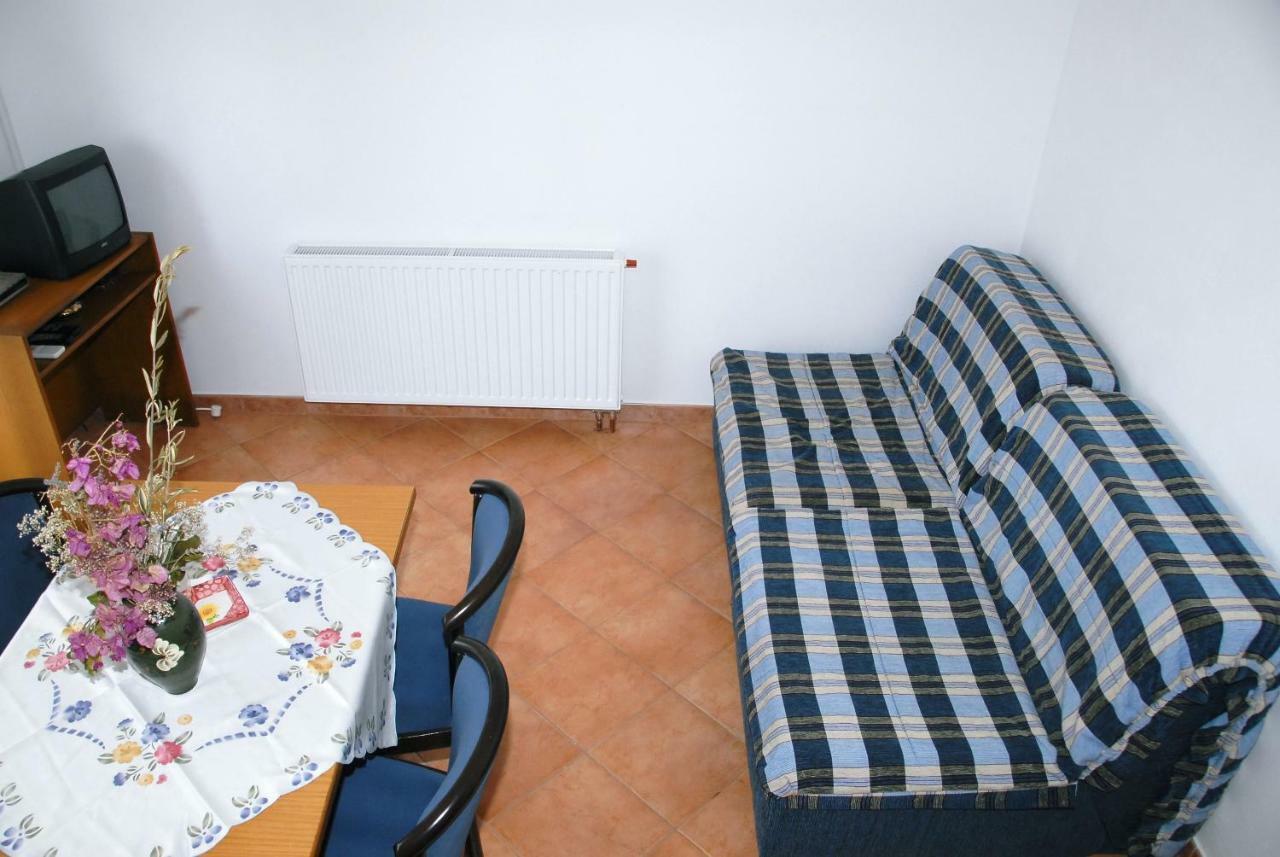 Apartmani Bauk Пореч Екстериор снимка